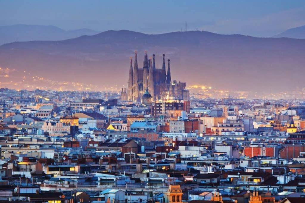 7 Pax Montserrat Ramblas Barcelona 바르셀로나 외부 사진